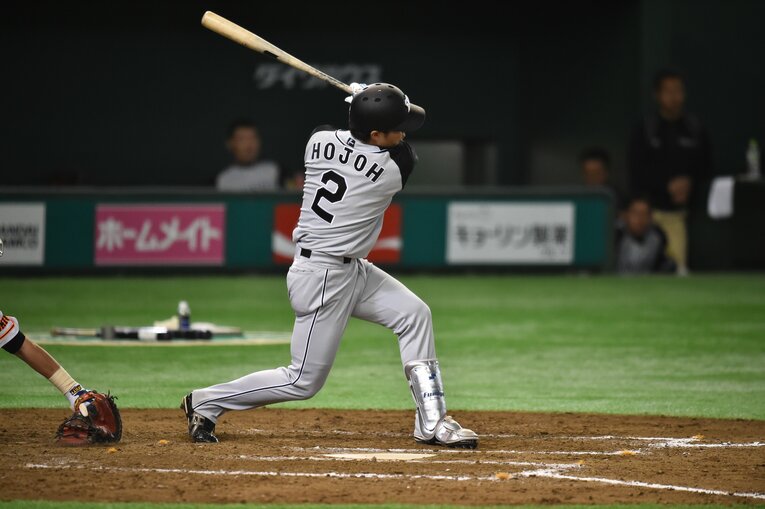 阪神入団後、北條は8年間、「背番号2」でプレーした ©Hideki Sugiyama