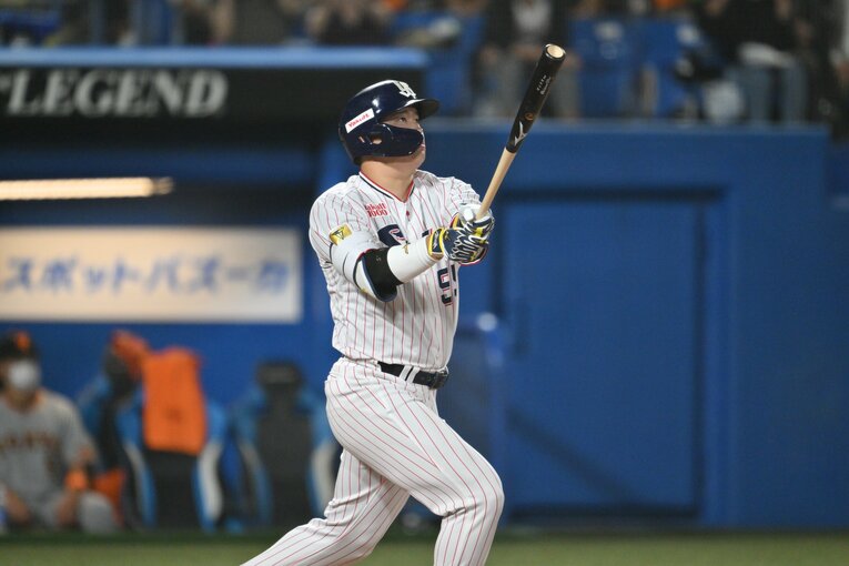 バースの記録に並ぶ54号本塁打の瞬間　©︎Hideki Sugiyama