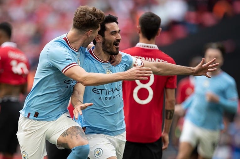 ゴールに大喜びするギュンドガン。今や「最強のマンチェスター」はユナイテッドではなくシティとなっている ／ photograph by NurPhoto/Getty Images