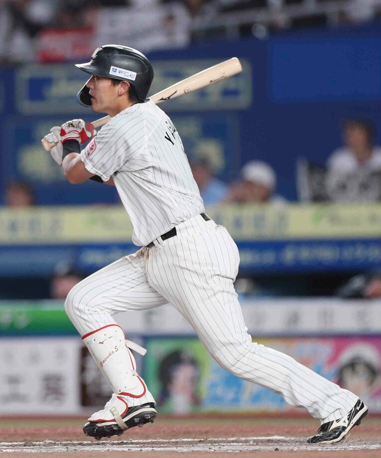 試合を決めた安田の一振り　©︎JIJI PRESS