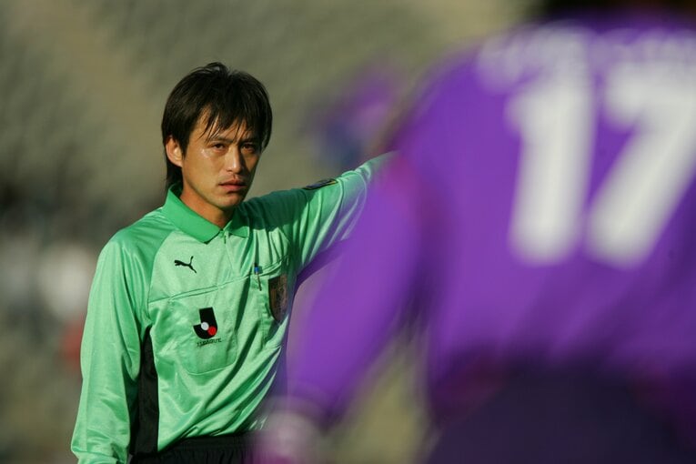 2003年からJリーグの試合を担当した（写真は2005年広島vs清水戦）　©︎J.LEAGUE