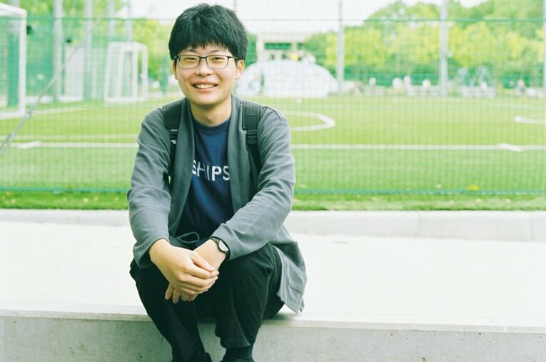 18歳の藤本渚四段。ABEMAトーナメントをはじめ今後の将棋界での活躍に期待がかかる ／ photograph by Ai Hirano