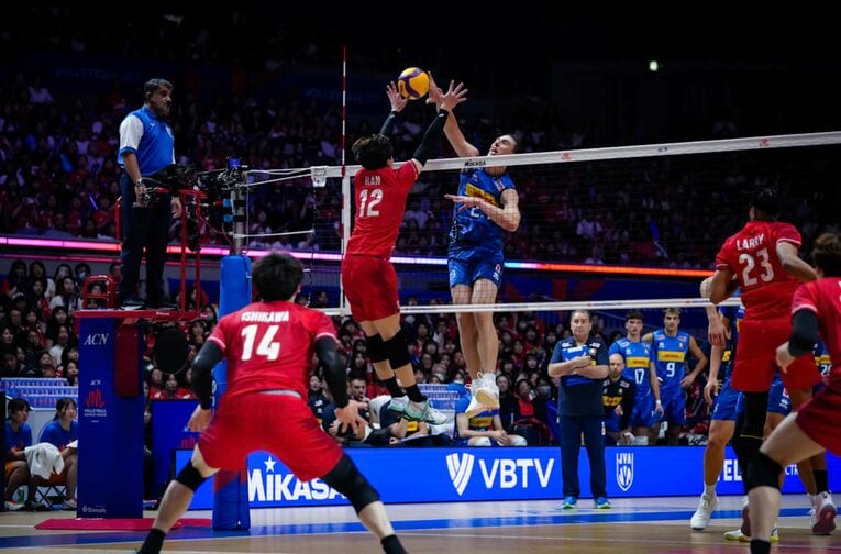 高橋藍（VNLイタリア戦）©Volleyball World