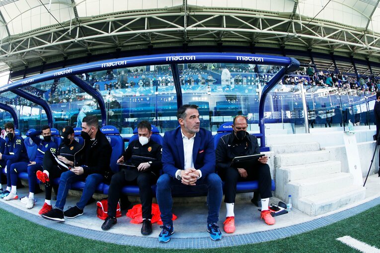 敵地の少年ファンから「KUBO！」と声が飛ぶ人気の中… 久保建英が“万全でなくても”フル出場で頼られた理由〈撮影者の視点〉(13)