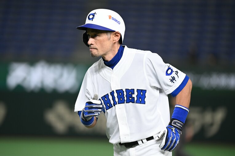 イチロー「僕がいなかったらできないから」女子高校選抜戦までの怪我とプレッシャーとの“知られざる戦い”…試合後に輝いた“49歳の笑顔”(56)