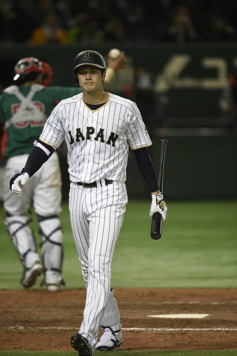 2016年の侍ジャパン強化試合　©BUNGEISHUNJU