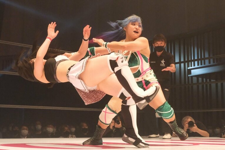 天咲光由19歳が観客のハート撃ち抜く“破格”デビュー！ 靭帯断裂から復帰の飯田沙耶は「自分は泥団子」 スターダム“生え抜き”たちの未来(83)