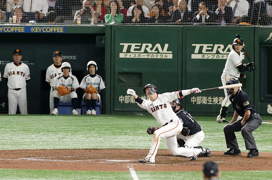 原監督も提言するDH制導入の是非。現役選手たちはどう捉えている?<Number Web> photograph by Kyodo News