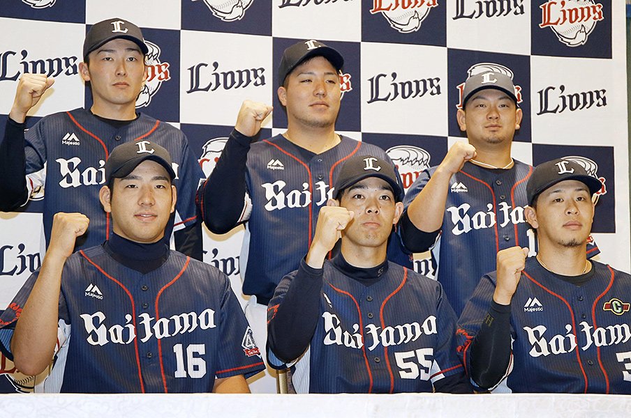西武・森友哉の正捕手定着を信じて……。大きな批判は大きな期待の表れである。<Number Web> photograph by Kyodo News