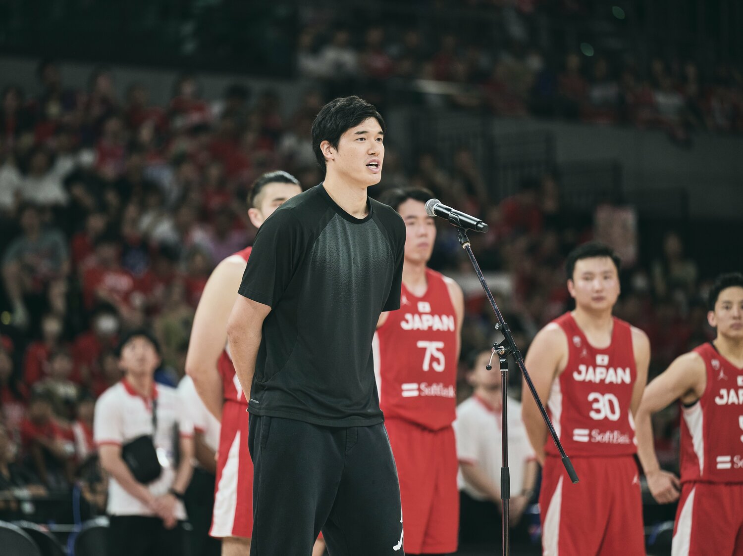 スロベニア戦後、チームメイトの前で決意を明かした渡邊雄太　©︎Yuki Suenaga