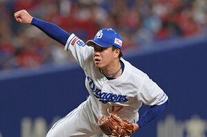 史上13人目の“ノーノー未遂” 中日・柳裕也の熱投を支えた「絶対に忘れることはない」あの投手の面影…9回のマウンドで突如流れた「黄金魂」の秘話