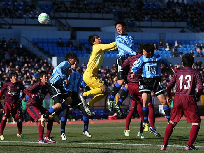 高校サッカーの“今”を凝縮した決勝。鵬翔と京都橘の明暗を分けたもの。 <Number Web> photograph by YUTAKA/AFLO SPORTS