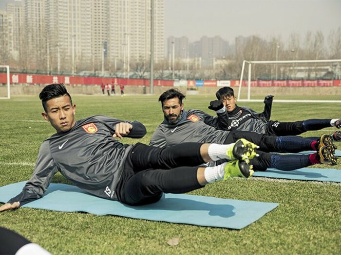 中国サッカーバブルの終焉か。外国人選手の爆買いが激減した事情。<Number Web> photograph by SABRIE GILLES