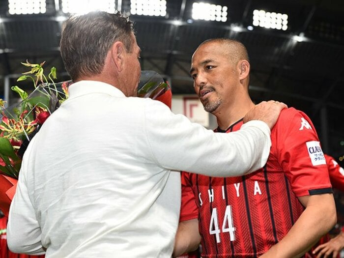 天才・小野伸二がコンサドーレ帰還… ミシャ札幌にもたらす3つの好影響と「シンジらしくやってくれ」＜Number Web＞ photograph by J.LEAGUE