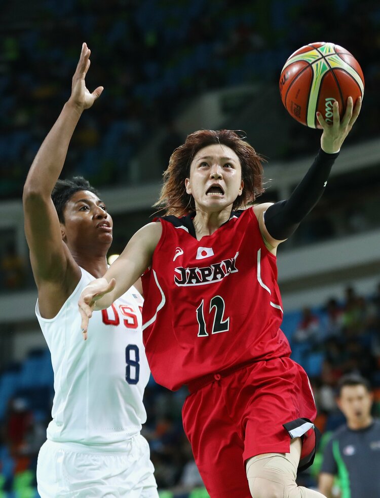 ド派手な赤髪”で華麗なカムバック…女子バスケ吉田亜沙美（36歳）2度の