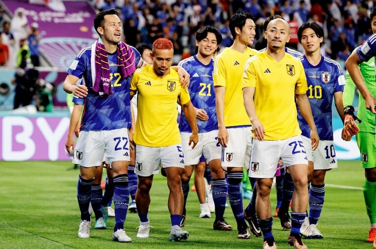 「ドイツとスペインが突破すると思った」と本音を明かすも、日本の快進撃を賞賛したブッフバルト氏。GL最終節は2試合同時中継で戦況を見守っていたという ／ photograph by Kiichi Matsumoto/JMPA