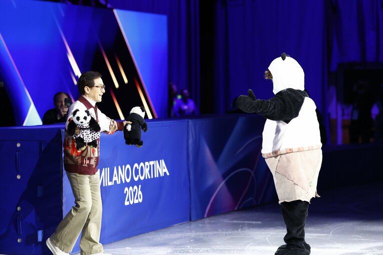 【フィギュア仲良しレア写真】21日のエキシビションの様子（写真は右に続きます）　©Sunao Noto/JMPA