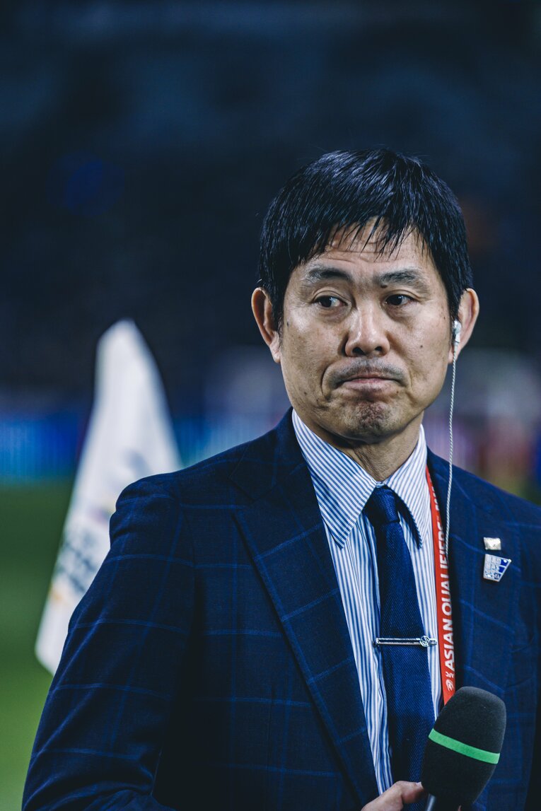 試合後、中継のインタビューに答える森保一監督　©Kiichi Matsumoto