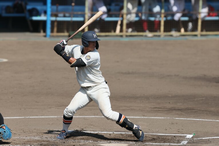 ヤクルト1位、法大の松下のバッティング（４／６）　©︎Shigeki Yamamoto