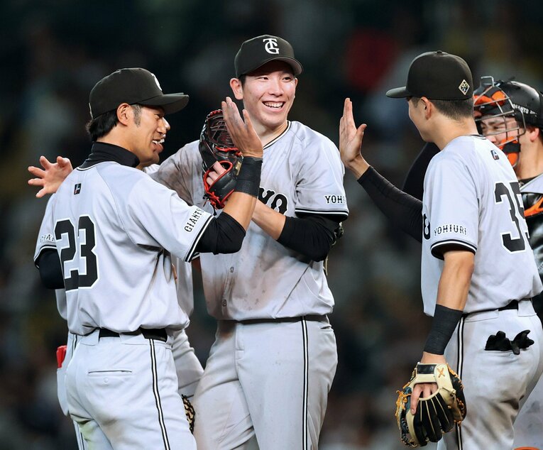 阪神戦で史上89人目となるノーヒットノーランを達成した巨人の戸郷　©JIJI PRESS