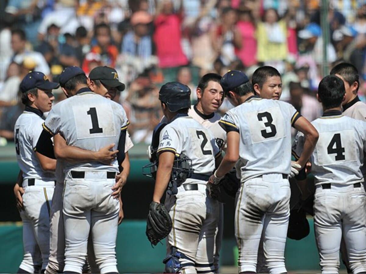 前橋育英と延岡学園の美しき決勝 両校が見せたクリーンファイトの爽快 高校野球 Number Web ナンバー