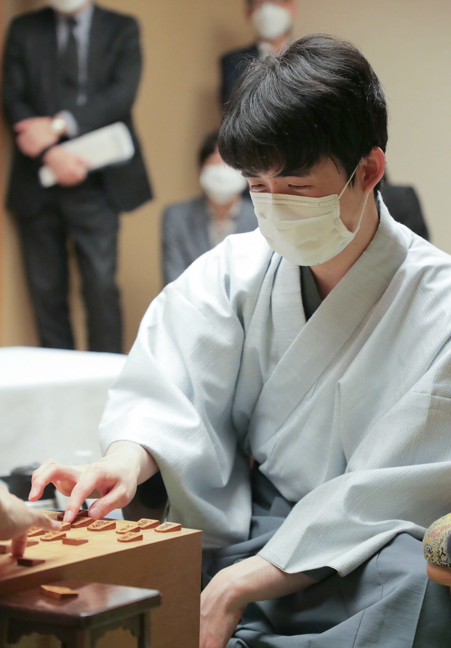 対局後の藤井竜王　©JIJI PRESS