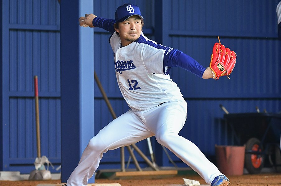 学生時代は先発、プロではリリーフ。投手の転向は今後も不可避なのか。＜Number Web＞ photograph by Hiroaki Yamaguchi