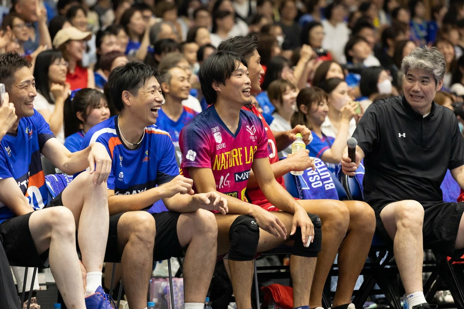 往年のメンバーが集結した清水のラストマッチ。(右から)荻野正二、石島雄介、深津旭弘、米山裕太、富松崇彰。©︎OSAKA BLUTEON
