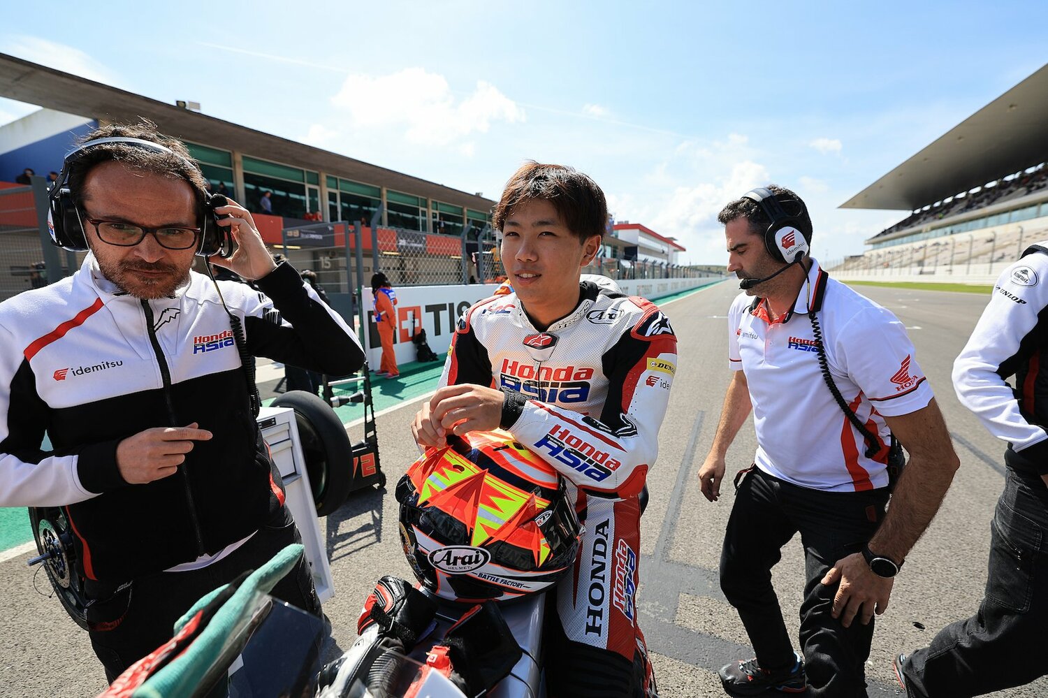 決勝レースで最後尾グリッドについた古里。その表情に気負いは見られない