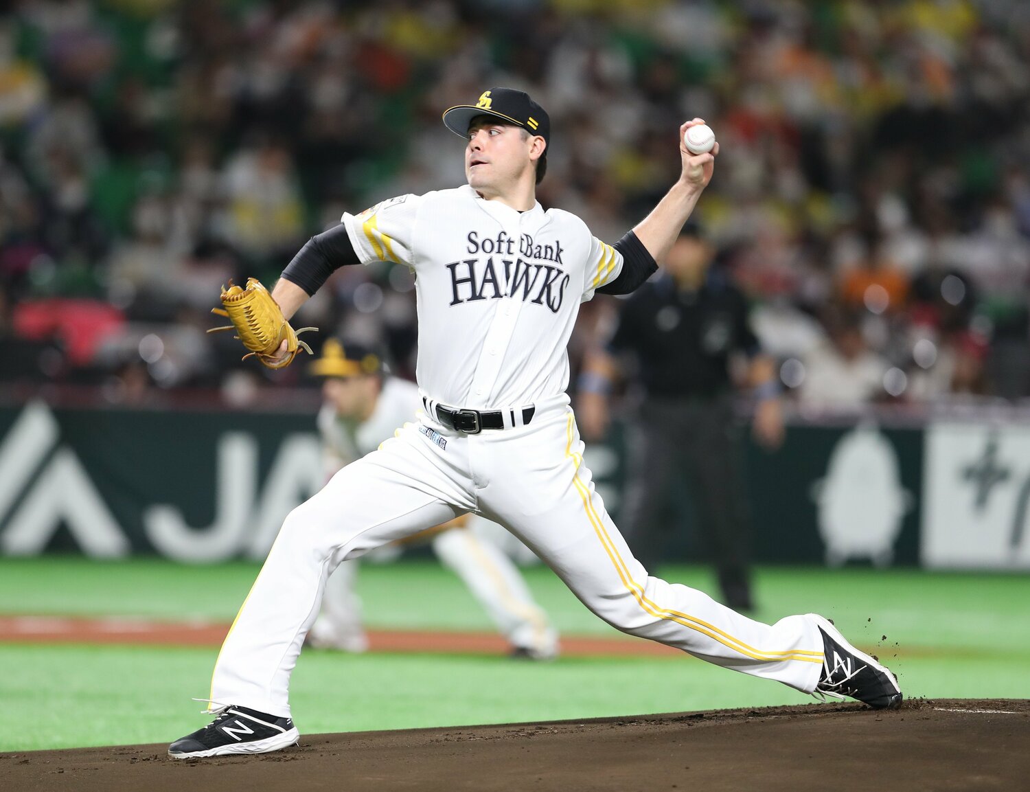 2020年の日本シリーズ（対巨人）で力投を見せたムーア。日本での思い出を懐かしそうに語った　©JIJI PRESS