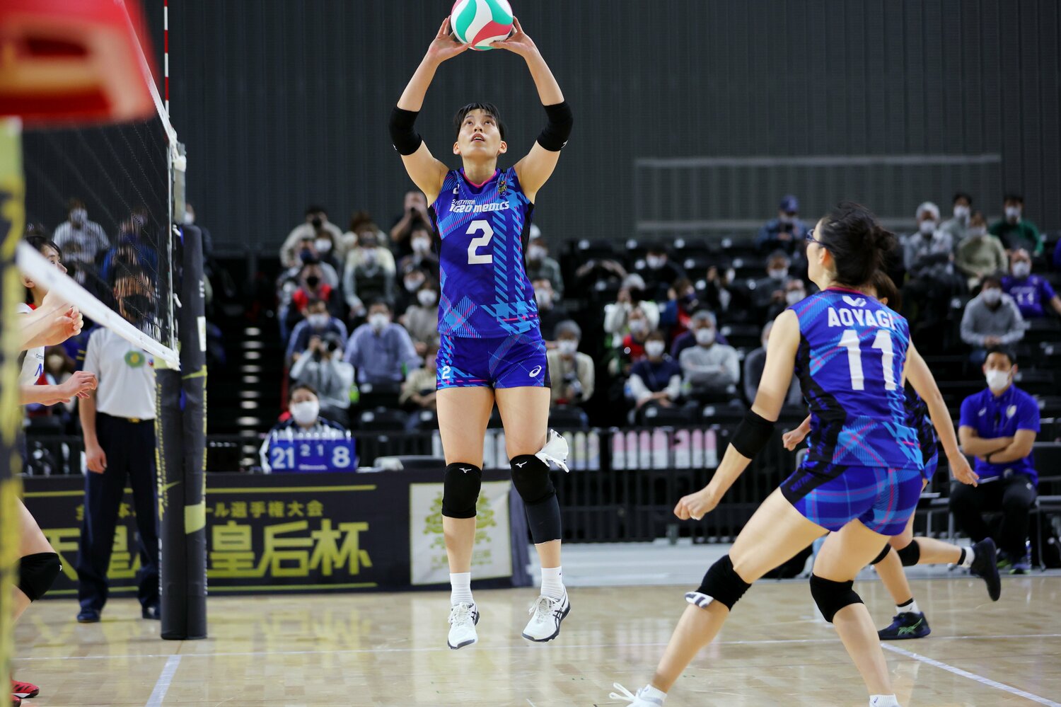 出産を経て、2021-22シーズンから登録名を「冨永」から「岩崎」に変更（写真は2022年）©︎Naoki Nishimura/AFLO SPORT