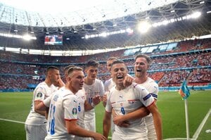 崩壊寸前からの鮮烈な復活劇　スター不在で華麗さもなく、チャンスメイクも不得手なチェコはなぜEUROで躍進できたのか？