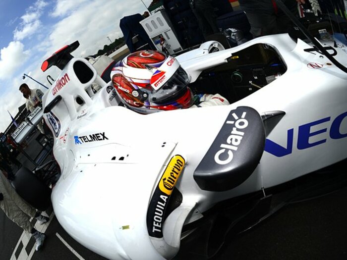 F1の来季シート争いがヒートアップ!可夢偉とマッサの“オプション”に注目。<Number Web> photograph by Hiroshi Kaneko