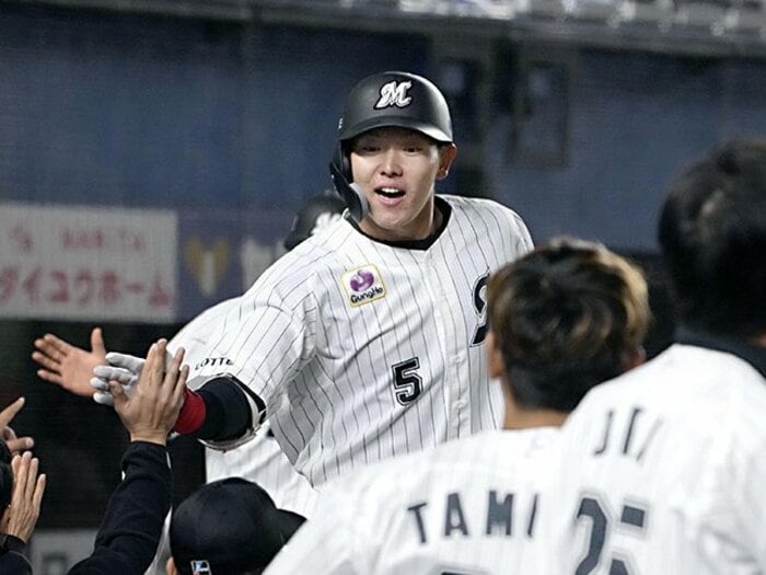 村上宗隆に続く“清宮幸太郎の外れドラ1”覚醒か？ ロッテ安田尚憲がクラッチヒッターに進化中【週刊セパ記録】＜Number Web＞ photograph by Kyodo News