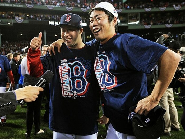 昨春、上原浩治は苦しんでいた――。報道陣から遠いルートを歩いた頃。＜Number Web＞ photograph by AFLO