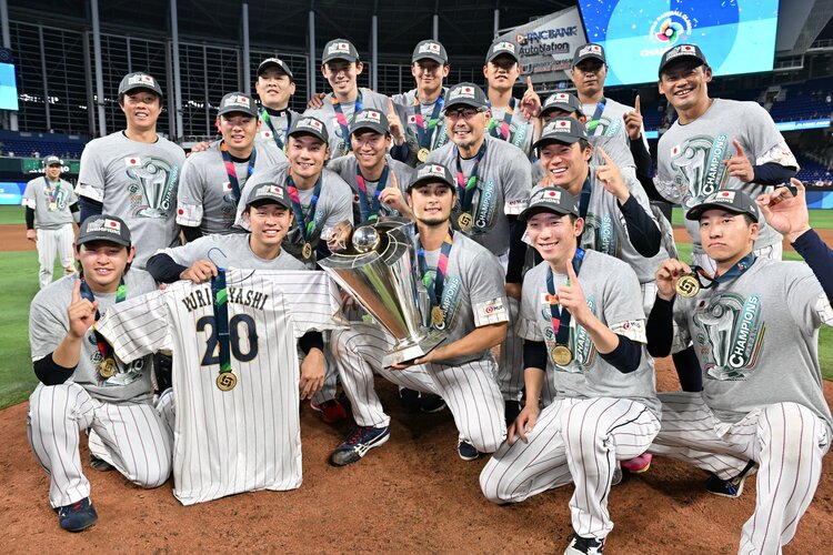 高橋奎二 スポーツ 東京ヤクルトスワローズ 高橋 優勝記念