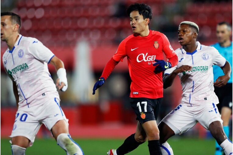 「クーボ！ クーボ！」大歓声が何度も… 久保建英を撮影カメラマンが見た希望の光《古巣ヘタフェからも復帰祝い》(30)