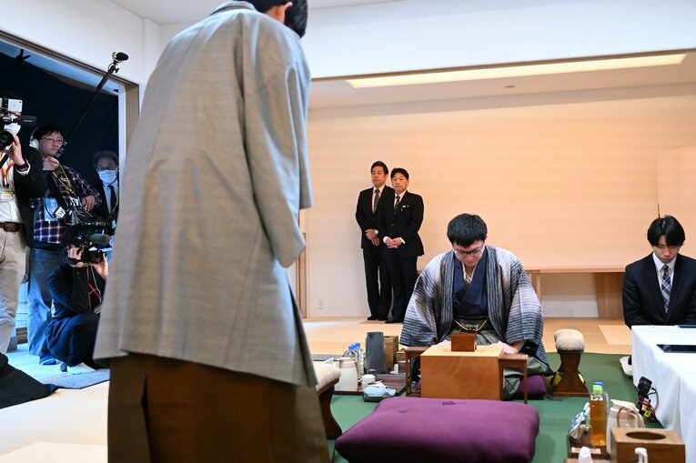 王将戦第3局、対局開始時の様子（全18枚）　©Keiji Ishikawa