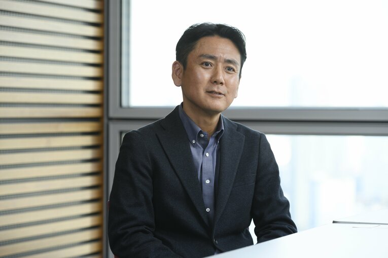 蛯原アナウンサーにとって河村さんは偉大な先輩だ　©︎Hiroshi Kamaya