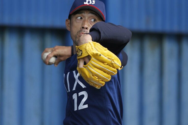 オリックス時代の木佐貫　©BUNGEISHUNJU