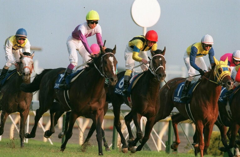 1999年の天皇賞・秋では武豊のスペシャルウィークにクビ差及ばなかった　©JIJI PRESS