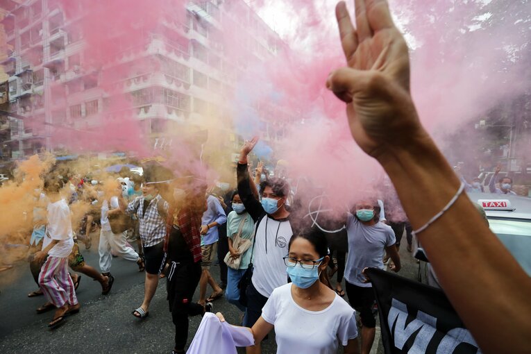 今もなおミャンマー現地では市民の抗議活動が続いているという　©Getty Images