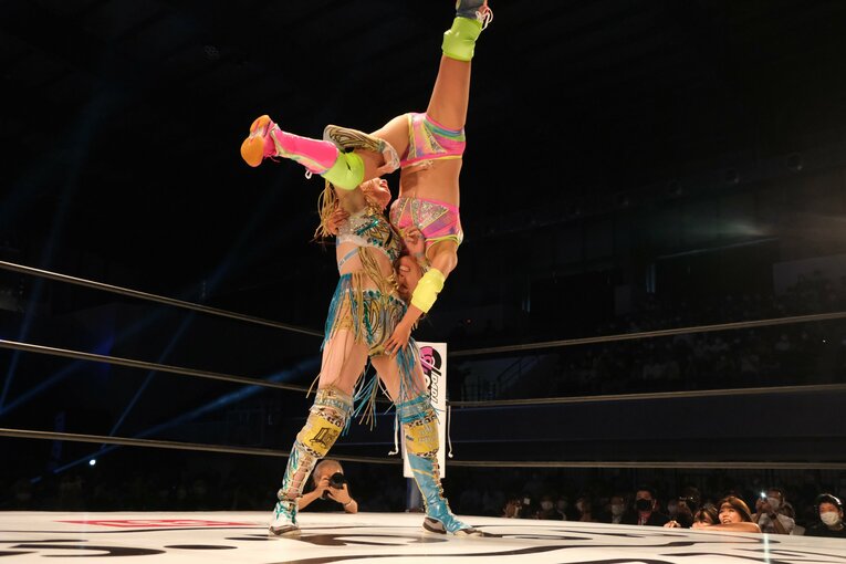 「プレッシャーも凄かったはず」フワちゃんデビュー戦で見えた“プロレスへの本気度”…師匠が明かす舞台裏「100点満点。努力の成果です」(82)