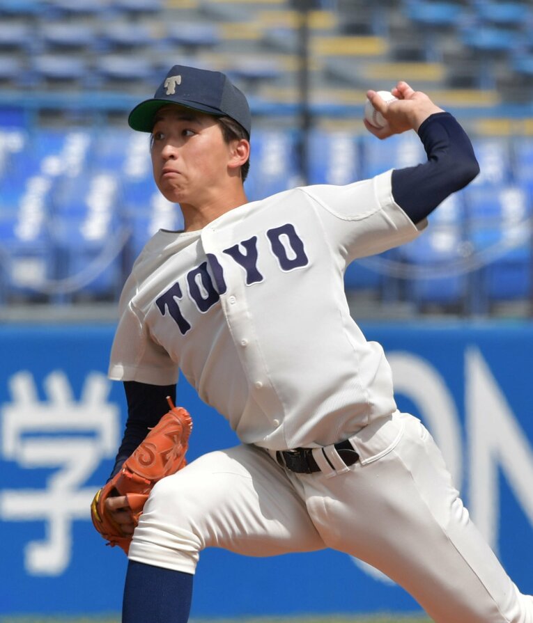 スカウトの注目を集める東洋大の左腕・細野　©︎SANKEI SHIMBUN