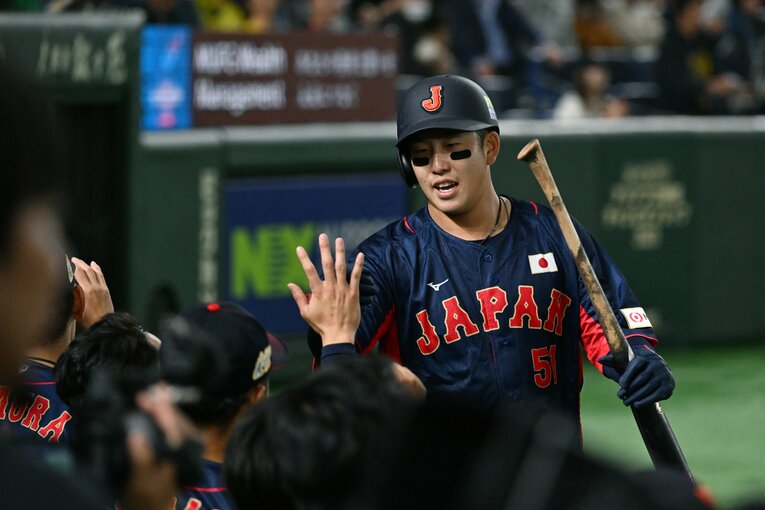 今大会では3試合で12打数6安打、5割の打率を残している小園海斗　©︎Getty Images