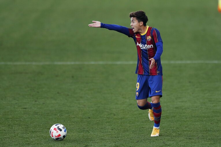 味方の動き出しが遅れると、このジェスチャー©Daisuke Nakashima