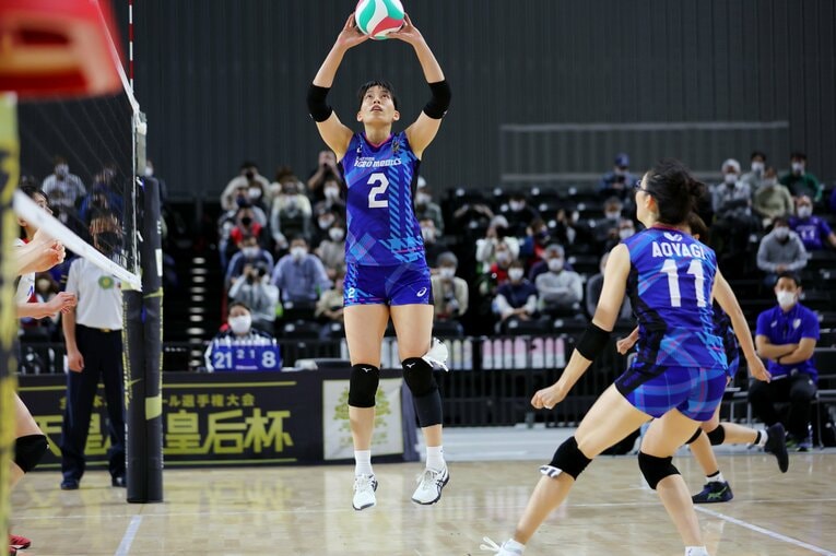 出産を経て、2021-22シーズンから登録名を「冨永」から「岩崎」に変更（写真は2022年）©︎Naoki Nishimura/AFLO SPORT