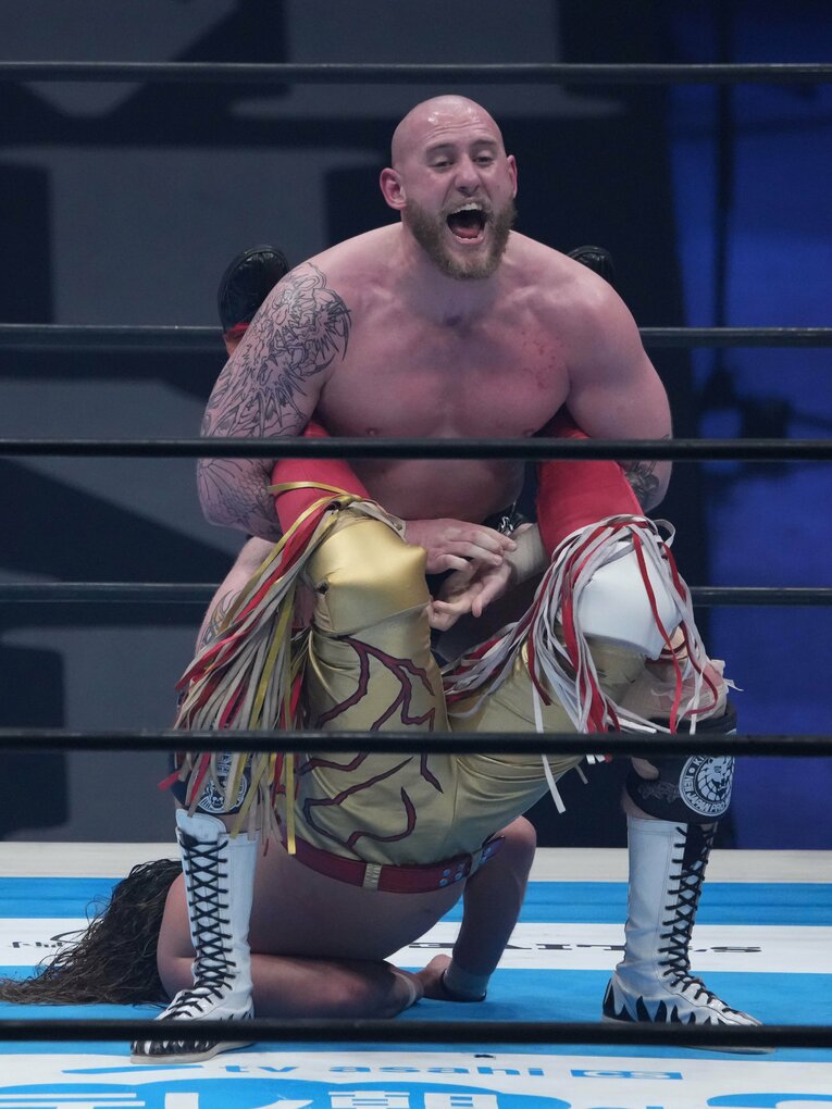 ヤングライオン時代を思い出すようなゲイブ・キッドのボストンクラブ　©Essei Hara