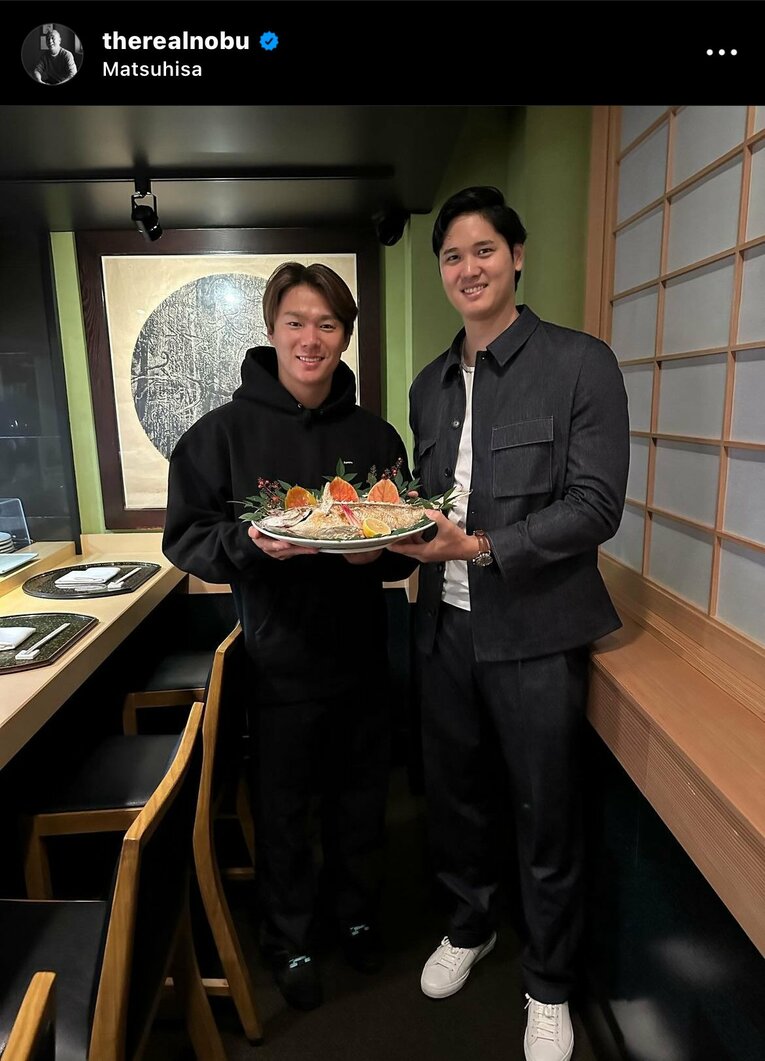 大谷翔平と山本由伸の食事風景（松久信幸シェフのInstagramより）