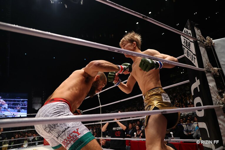 朝倉海vsフアン・アーチュレッタ　©RIZIN FF